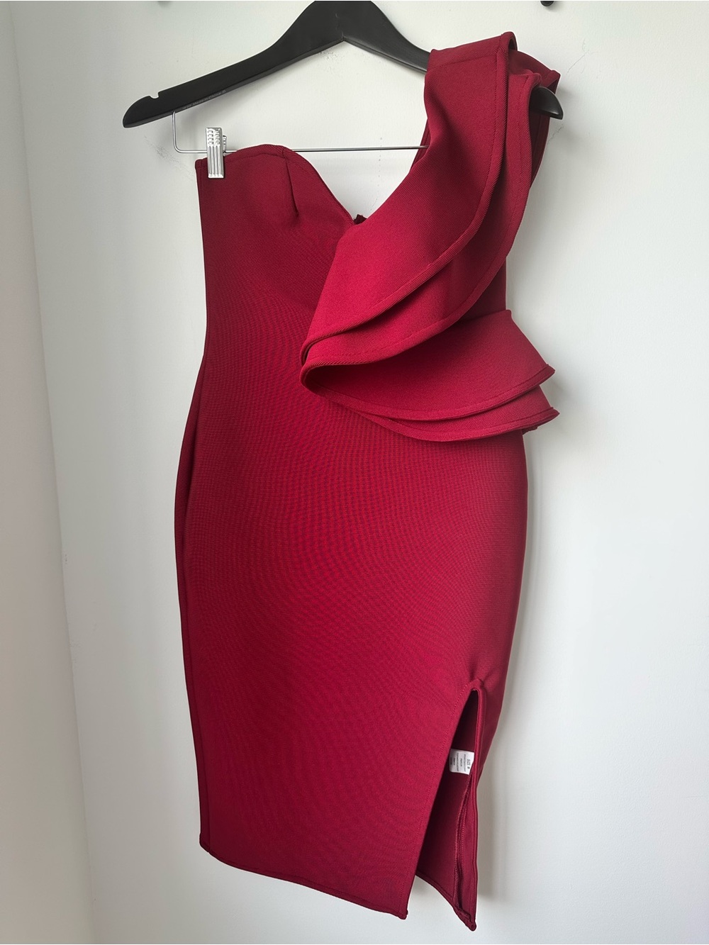 One-Shoulder Red Ruffle Bodycon Dress Size M